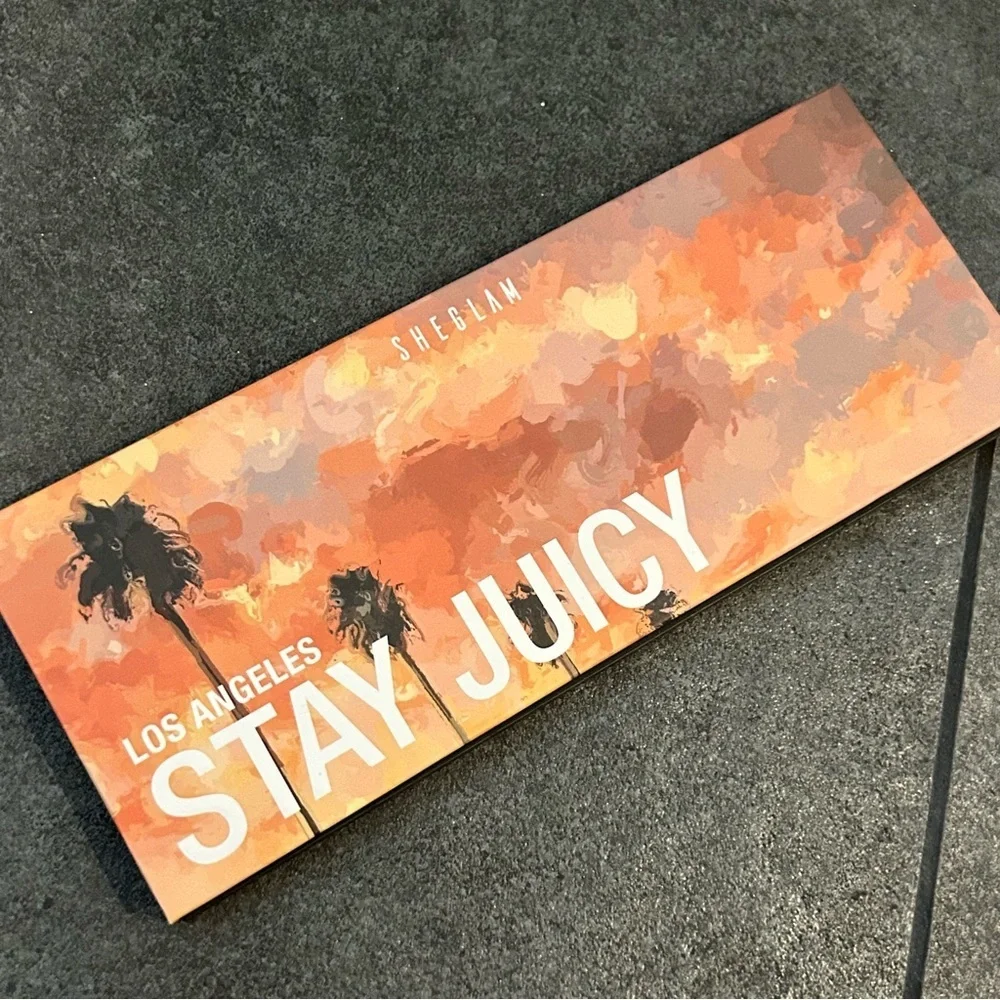 Stay Juicy Los Angeles Eyeshadow Palatte